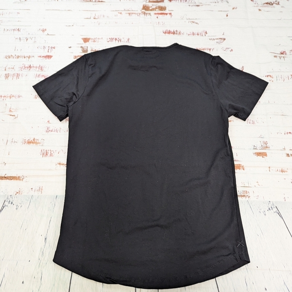 Cuts curve hem Tee - Picture 3 of 6